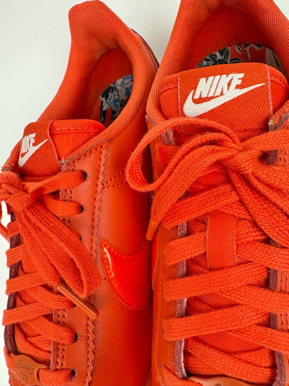 NIKE Classic Cortez 72 Premium Team Orange 905614-802 (Size 8W) - Picture 6 of 9
